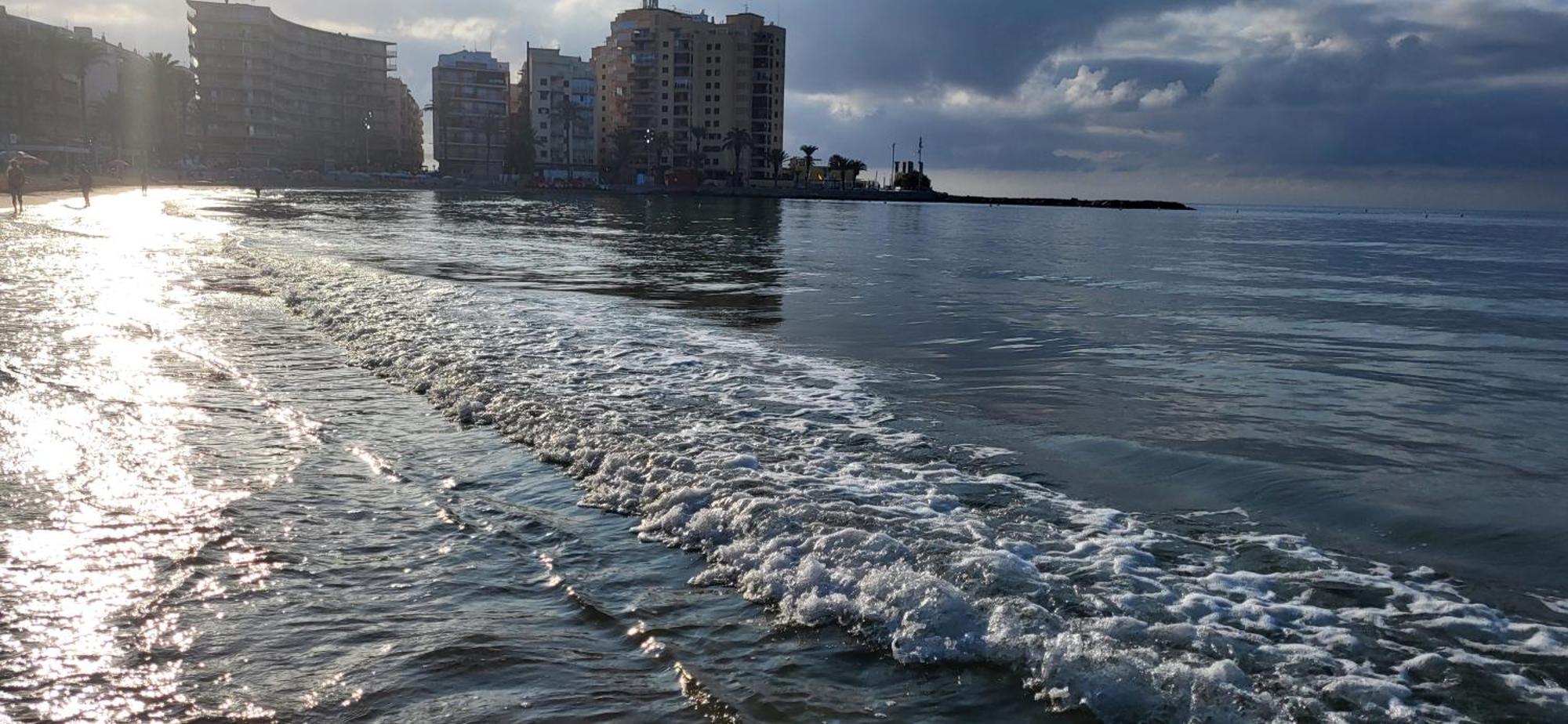 Sea Side Appartement Torrevieja Buitenkant foto