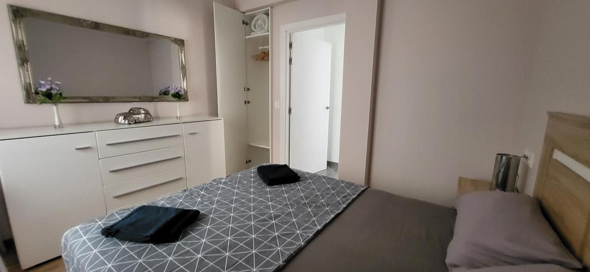 Sea Side Appartement Torrevieja Buitenkant foto